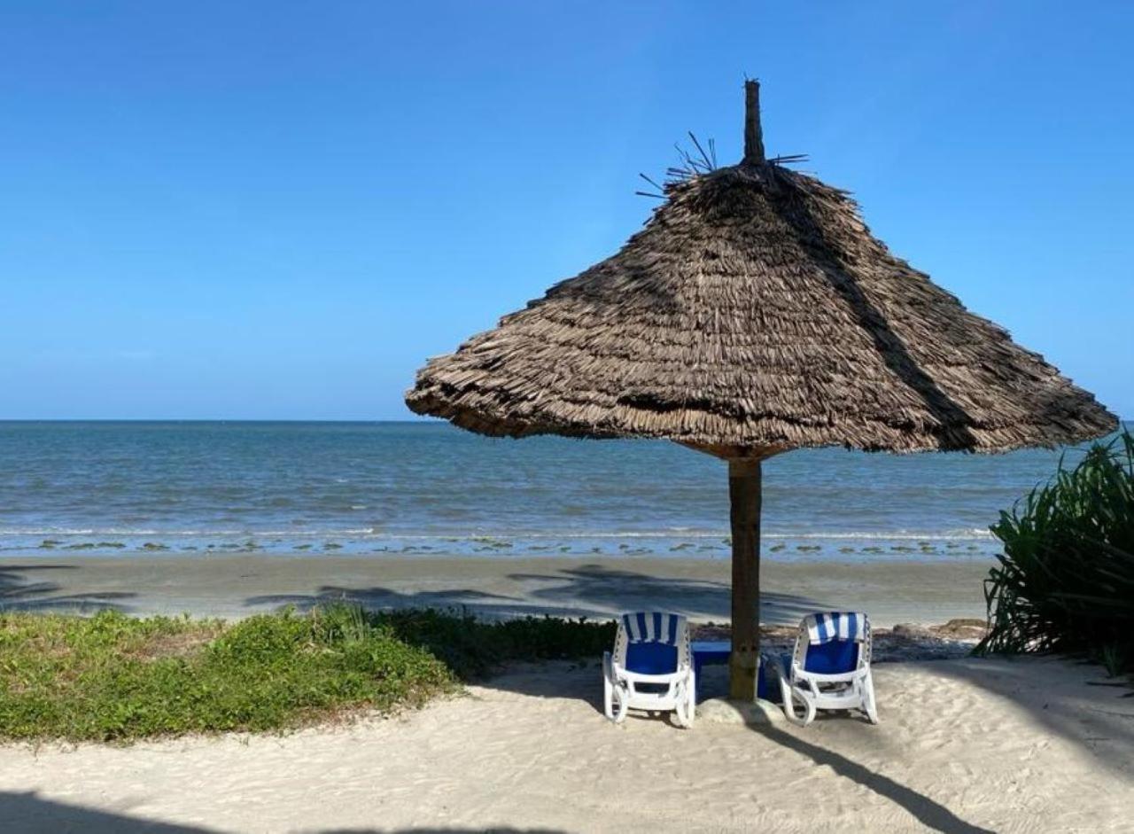 Barry'S Beach Resort Mkwaja Экстерьер фото