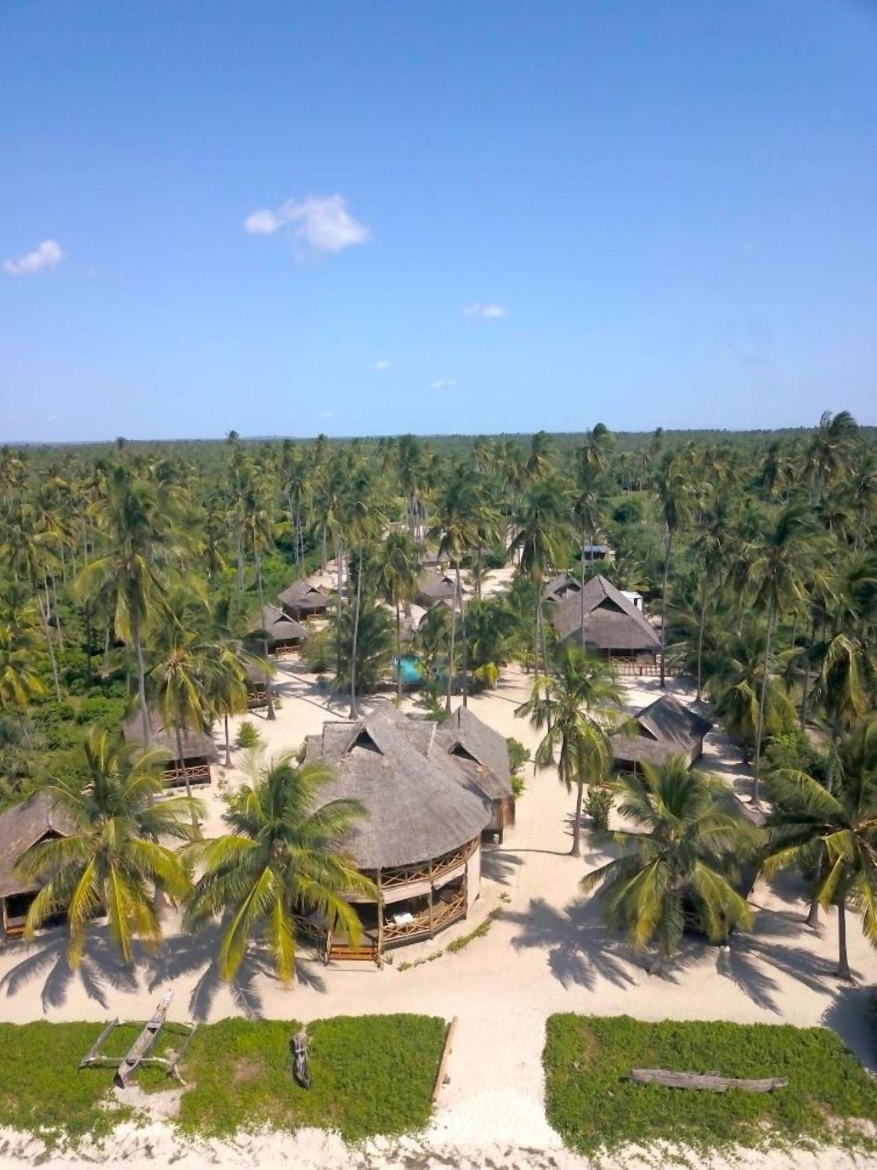 Barry'S Beach Resort Mkwaja Экстерьер фото