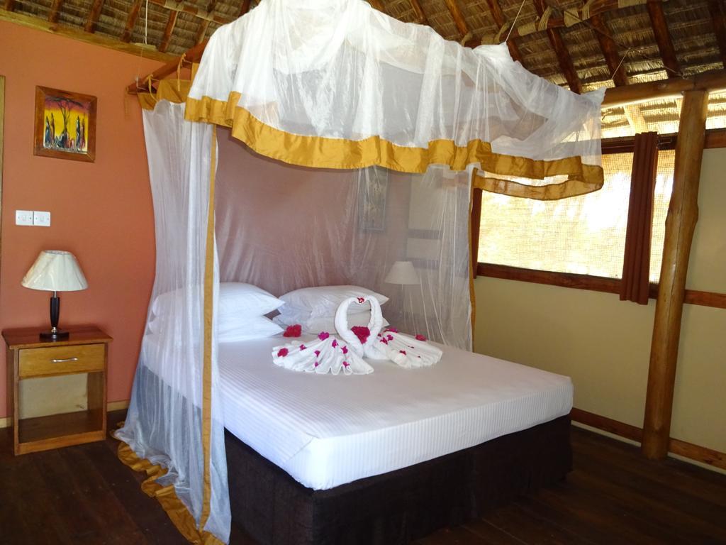 Barry'S Beach Resort Mkwaja Экстерьер фото