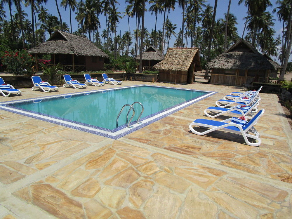 Barry'S Beach Resort Mkwaja Экстерьер фото